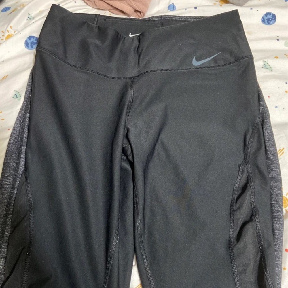 Nike leggings